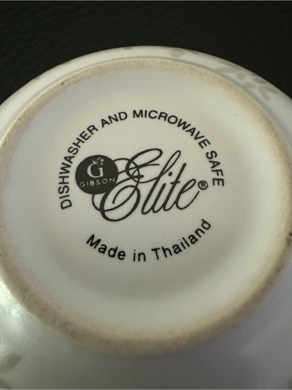 Elite Leaf-Pattern Creamer and Sugar Set Pre-Owned - Picture 11 of 15